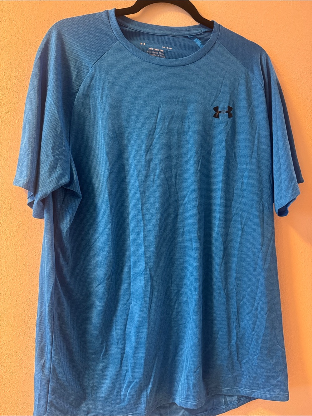 Under Armour Men’s Short Sleeve Performance Tee in Blue with Black Logo